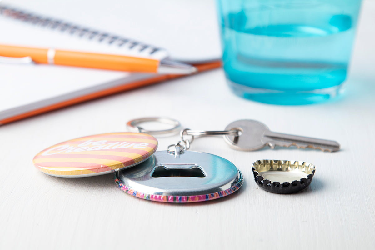 KeyBadge Bottle fém kulcstartós üvegnyitó ezüst – Dekormunka – további kép 5
