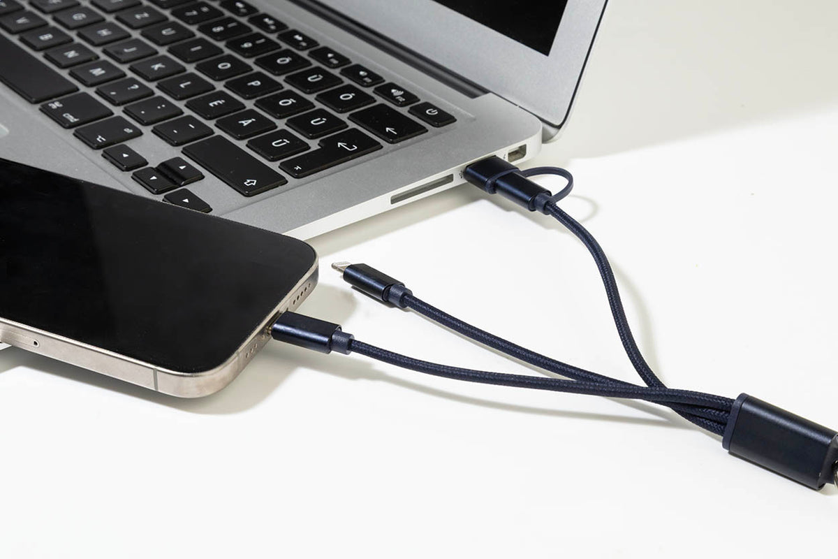 Rafob újrahasznosított alumínium kulcstartós USB töltőkábel sötét kék – Dekormunka – további kép 3