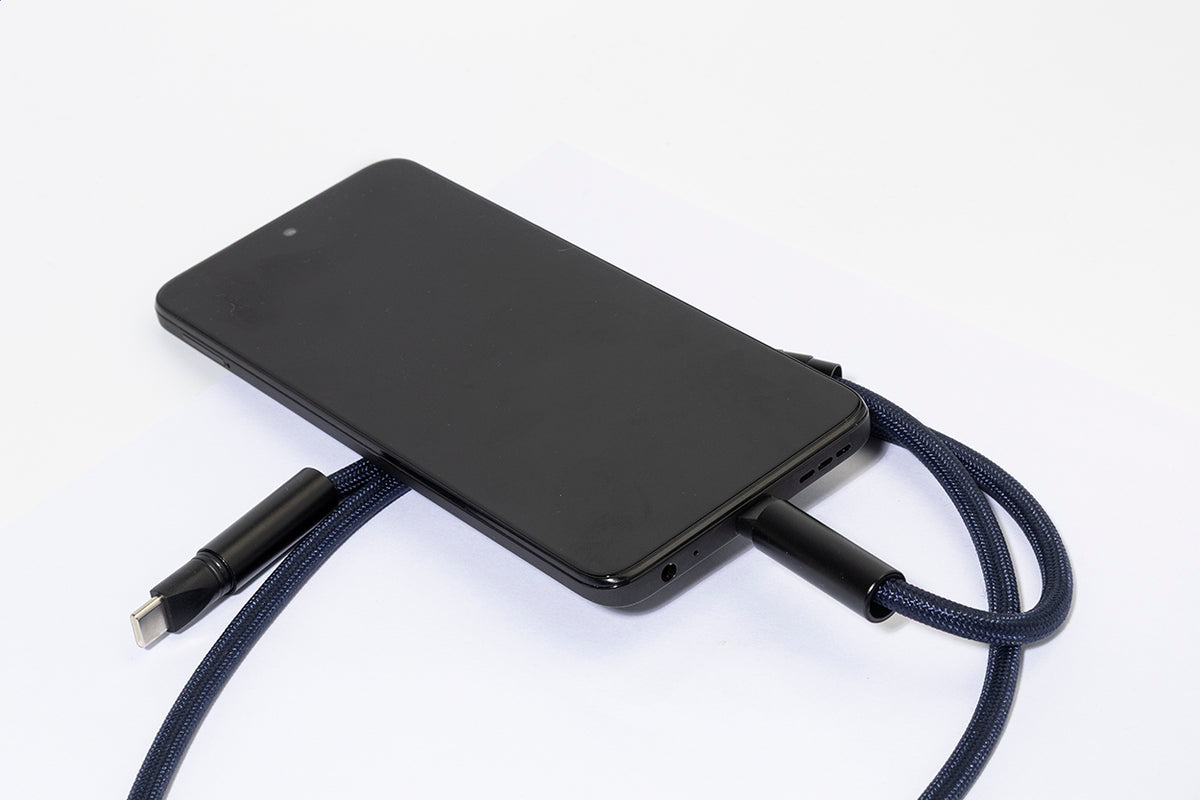 HolCharge 60 W-os RPET mobiltartós nyakpánt kábellel sötét kék – Dekormunka – további kép 3