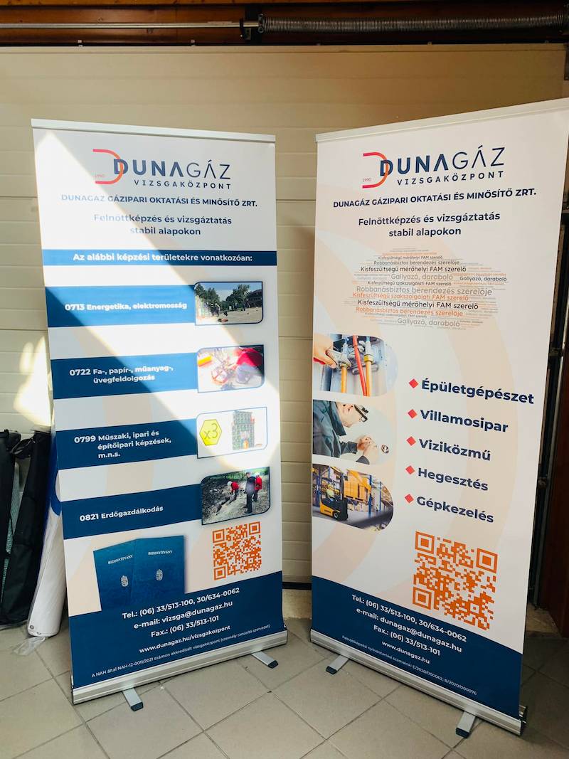 Roll-up banner nyomattal, szerkezettel