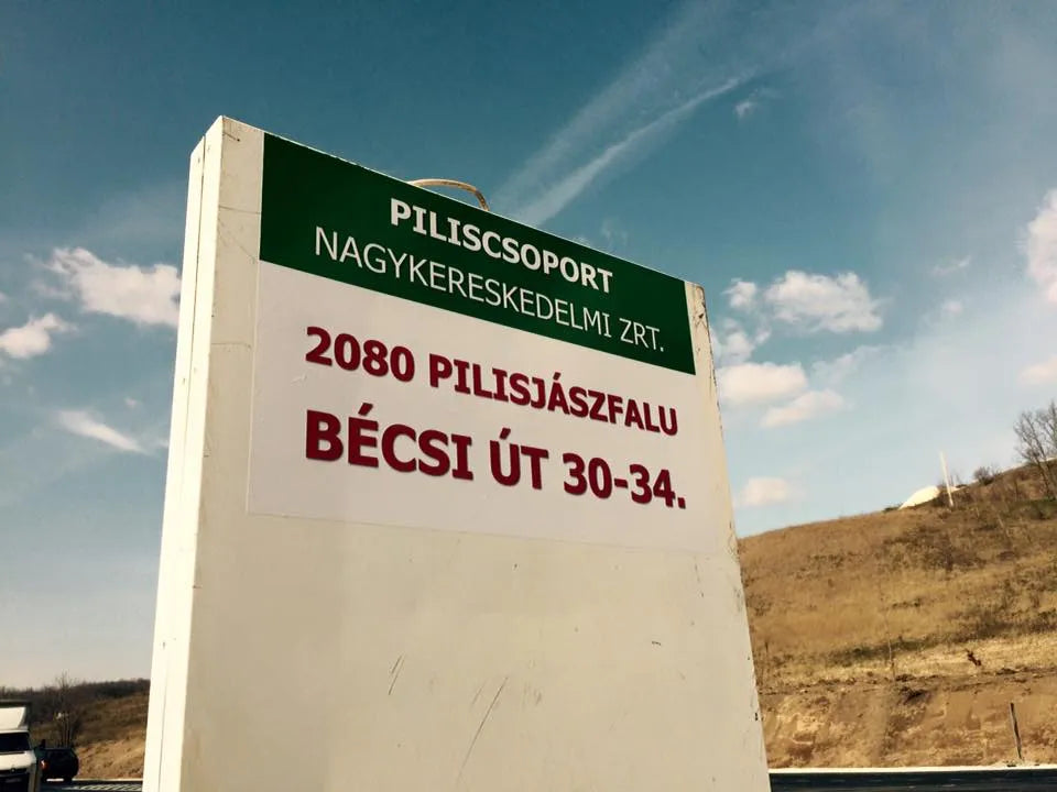 Reklámtábla, cégtábla több méretben és alapanyagból