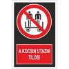A kocsin utazni tilos