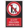 Ajtót üzem közben kinyitni tilos!